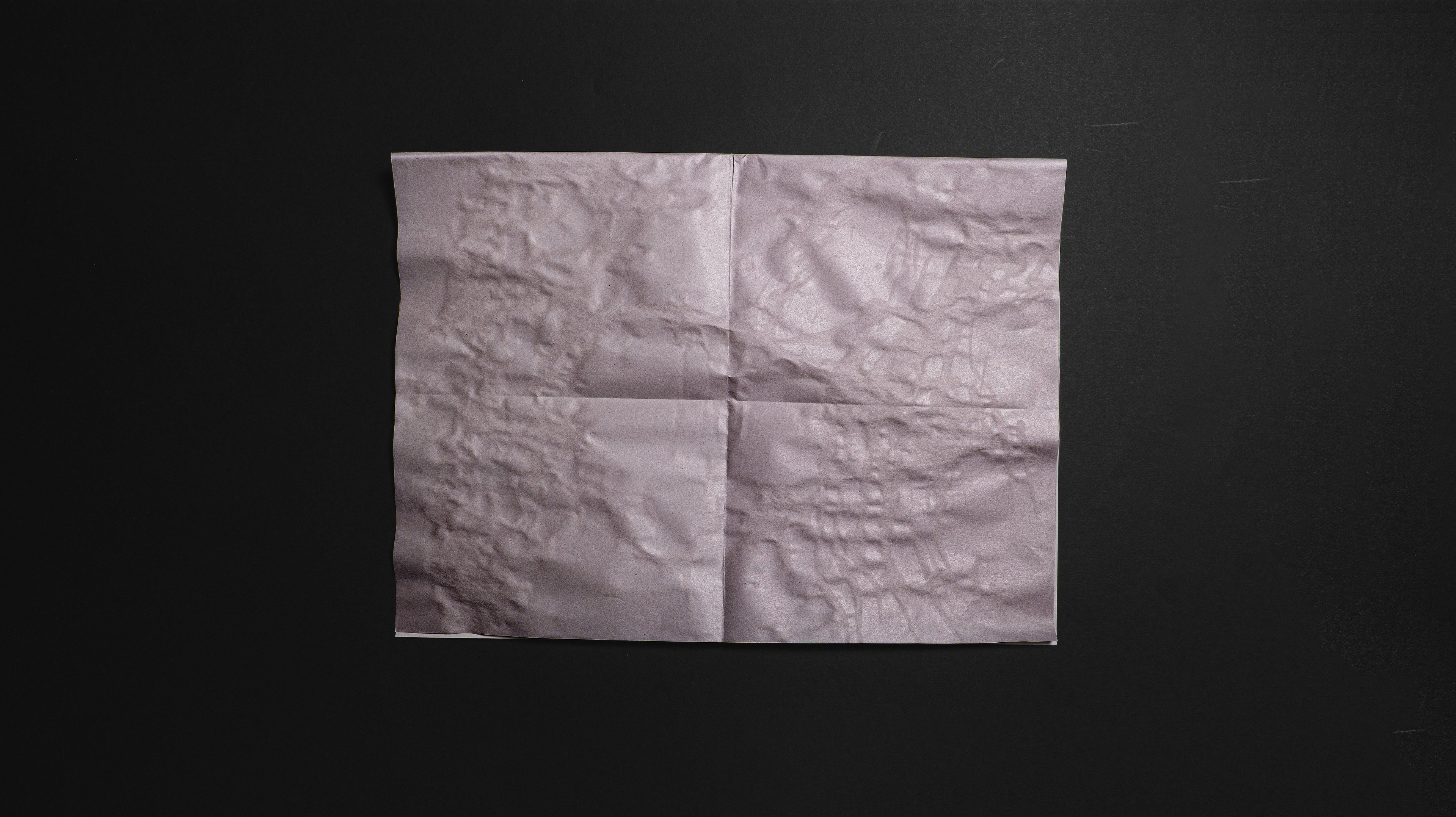 PIÈCE N°8 - Damp Open Notebook Photo Mockup