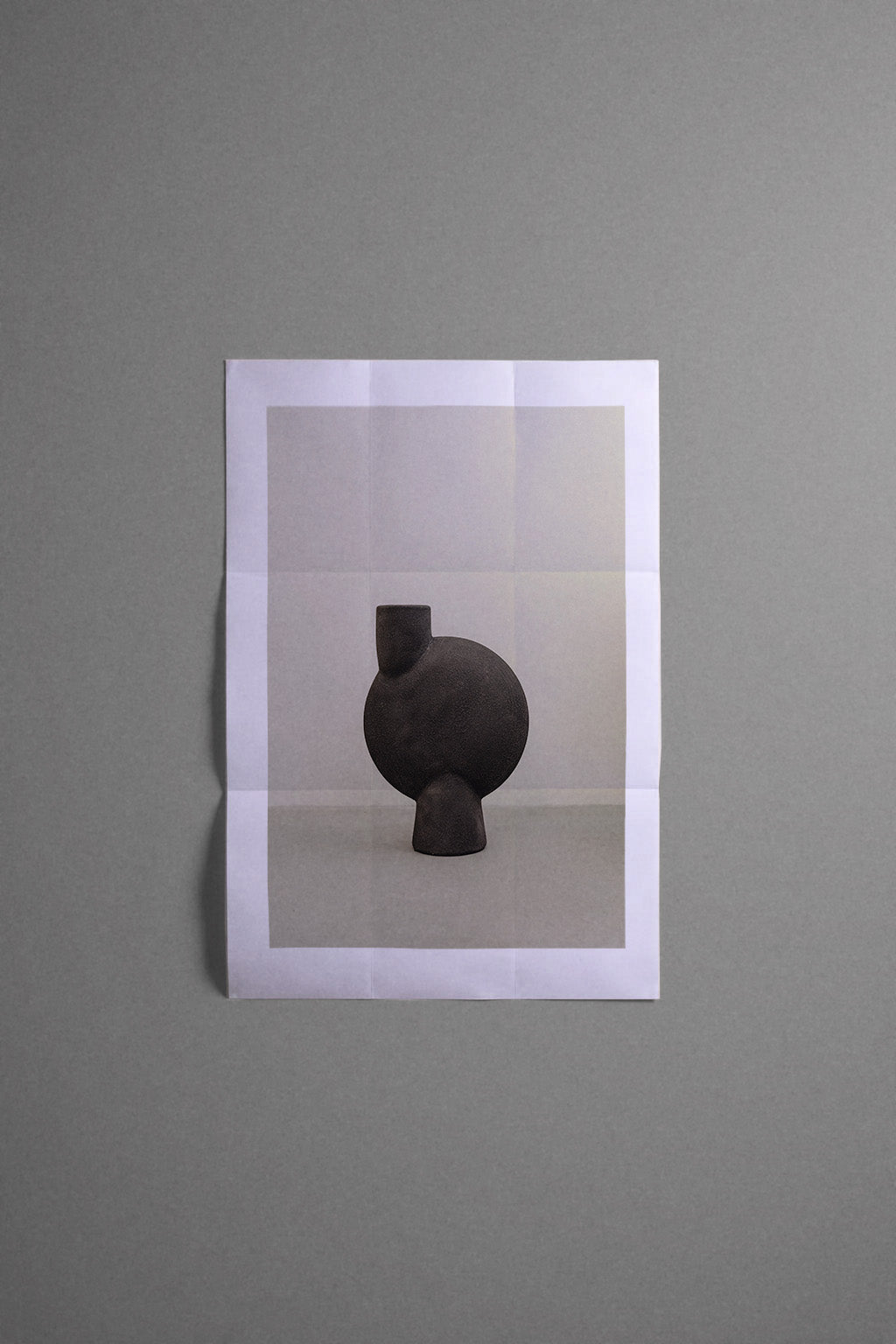 PIÈCE N°7 - Panel Folded Sheet Photo Mockup