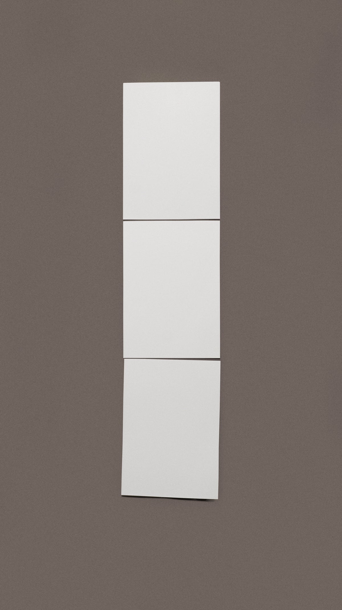 PIÈCE N°1 - Vertical Sheet Arrangement Photo Mockup